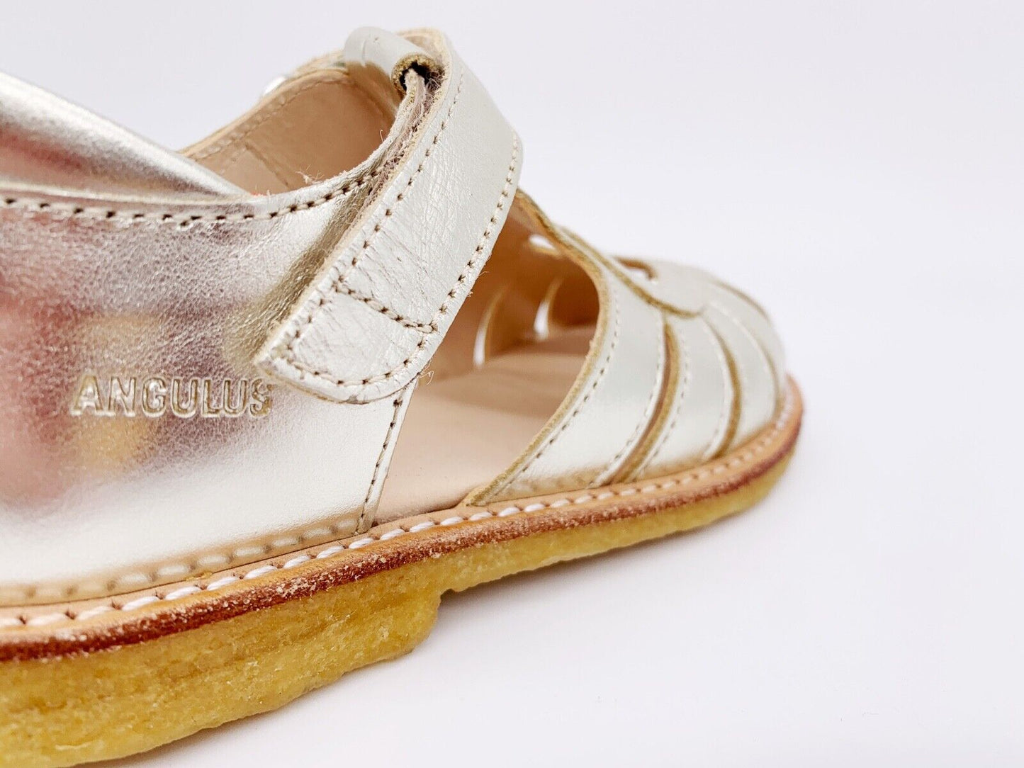 Lauflernsandale mit Zehenschutz champagne gold