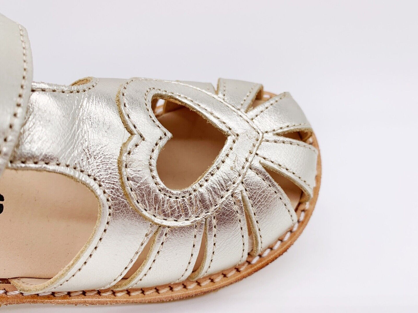 Lauflernsandale mit Zehenschutz champagne gold