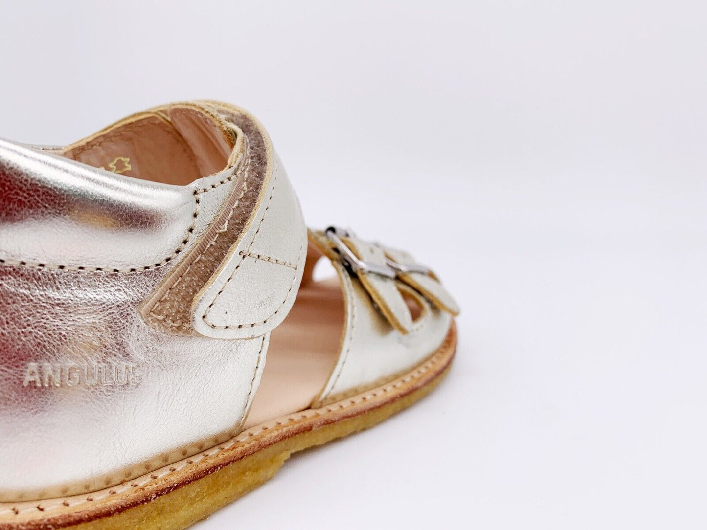 Lauflernsandale mit Zehenschutz champagne glanz gold