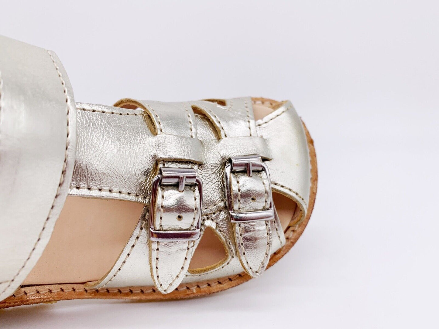 Lauflernsandale mit Zehenschutz champagne glanz gold