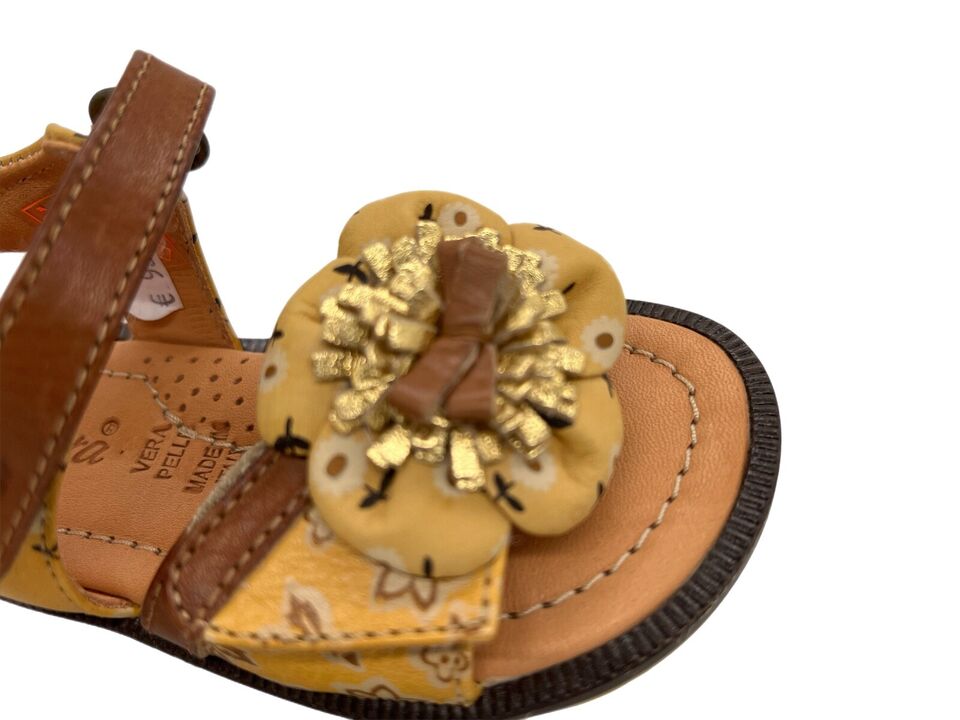 Sandalen VINTAGE Flower gelb braun