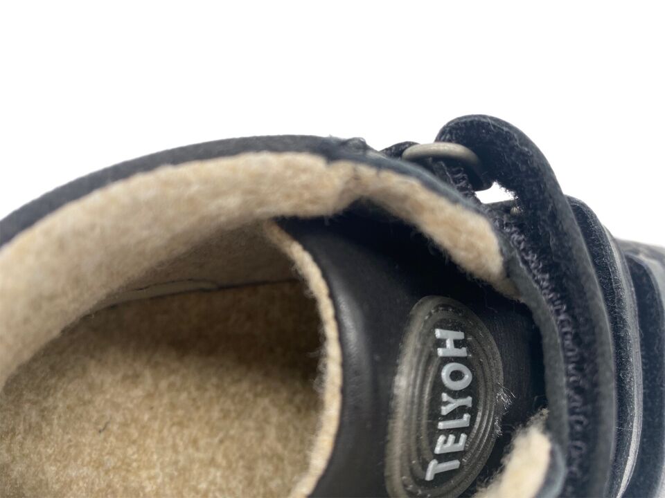 Sneaker in black I Fleece